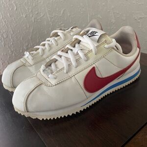 Nike Cortez Leather White/Red/Blue Sneaker size 5Y